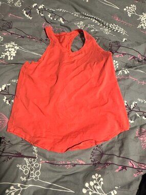 Lululemon Pleated Love Tank top size medium womens